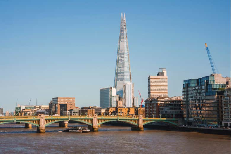 Vistas de The Shard y del puente Southwark